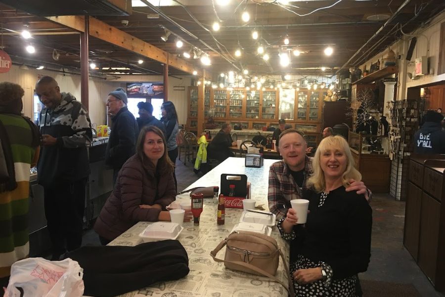 diner photo of 3 people