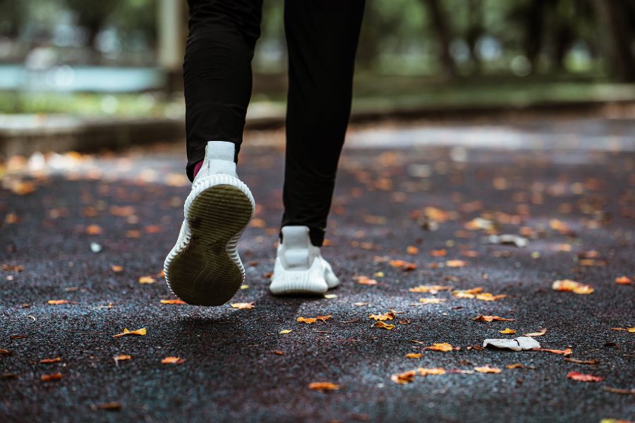 feet jogging