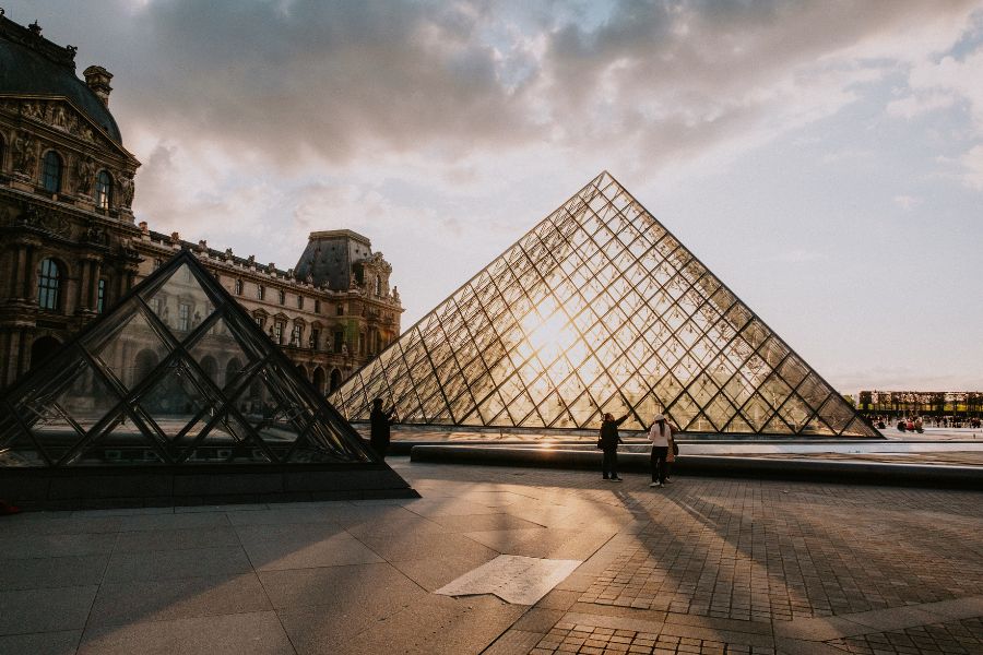 Louvre